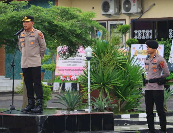 Kapolres Sikka Tegaskan Disiplin, Integritas, dan Komitmen Anti-Narkoba dalam Apel Pagi dan Jam Pimpinan