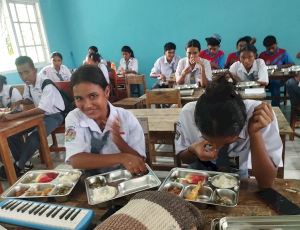Langkah Nyata Menuju Generasi Sehat: 47 Ribu Porsi MBG Mengalir di Kabupaten Sikka