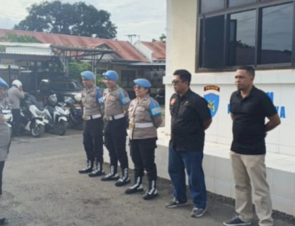 Tegaskan Disiplin, Perkuat Integritas Personel Dalam Apel Fungsi Polres Sikka Polda NTT