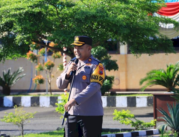 Pimpin Apel Pagi, Wakapolres Sikka Ingatkan Personel Jaga Disiplin dan Hindari Pelanggaran
