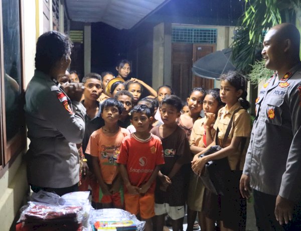 Polri Peduli Pendidikan: Bantuan Sosial Kapolda NTT Jangkau Sekolah dan Siswa Kurang Mampu di Sikka