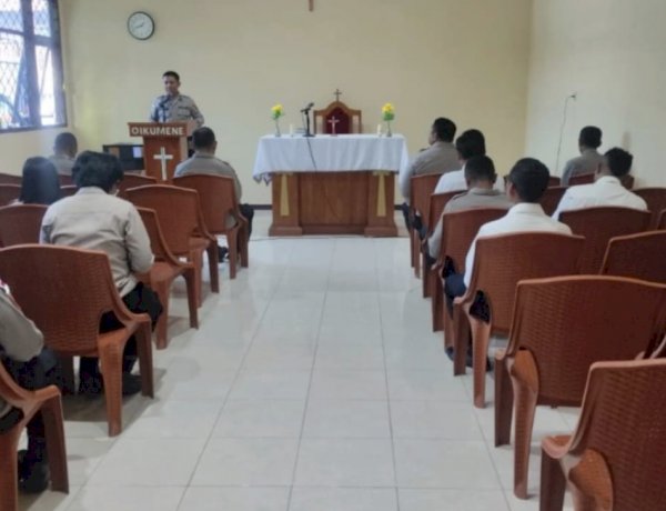 “Binrohtal Polres Sikka, Menajamkan Iman dan Integritas Personel di Tengah Tantangan Tugas Kepolisian”