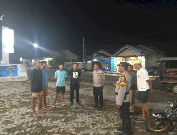 “Menyisir Kota di Jam Rawan, Patroli Presisi Dialogis Polres Sikka Cegah Gangguan Kamtibmas”