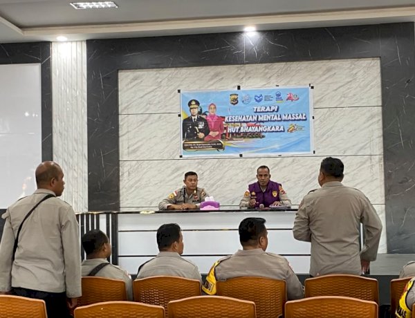 Terapi USEFT Sentuh Mental dan Emosi Personel,; Polres Sikka Bekali 35 Bhabinkamtibmas Hadapi Tantangan Tugas