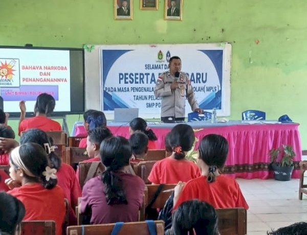 Berani Berkata “Tidak” pada NAPZA, Polsek Paga Polres Sikka Bekali 75 Siswa Baru SMP PGRI 3 Paga