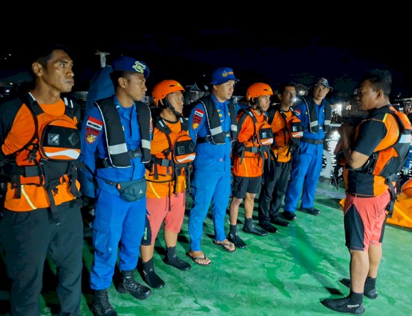 Sinergi SAR Gabungan Berhasil Selamatkan KM Rangganis yang Terombang-Ambing di Perairan Sikka