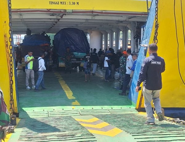 Logistik Kemanusiaan Bergerak ke Palue Sikka, TNI-Polri dan Lintas Instansi Kawal Misi Kemanusiaan