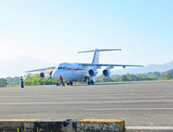 Usai Menuntaskan Agenda di Maumere, Wapres Gibran Bertolak ke Labuan Bajo Temui Warga Terdampak Gempa Flores