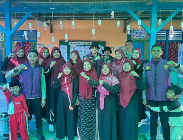 Gempa Boleh Berlalu, Trauma Jangan Dibiarkan: Polisi Pulihkan Mental Guru dan Siswa SD Mutiara Maumere”