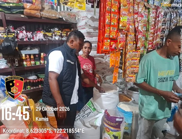 Pastikan Sembako Tersedia dan Rantai Pasok Tetap Terkendali, Polres Sikka Awasi Distribusi Pangan