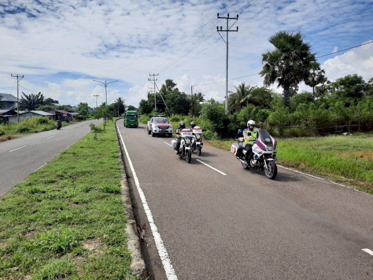 Turjawali Sat Lantas Polres Sikka Melaksanakan Patroli Dan Himbau Terkait Pencegahan Covid-19.