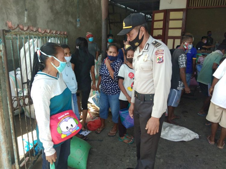 Sosialisasi Pembatasan Kegiatan Masyarakat, Regu II Gabungan Tim Gugus Tugas Covid-19 Lakukan Patroli Dan Himbauan