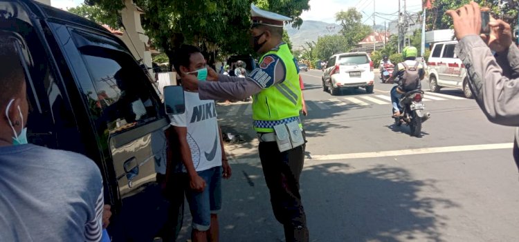 Sat Lantas Polres Sikka Gencar Himbau Masyarakat Patuhi Prokes Covid-19