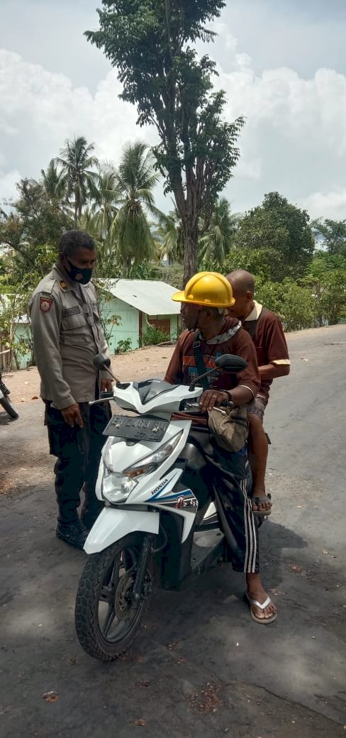 Kapolsek Lela Pimpin Operasi Yustisi Di Desa Lela, Kec. Lela, Kab. Sikka