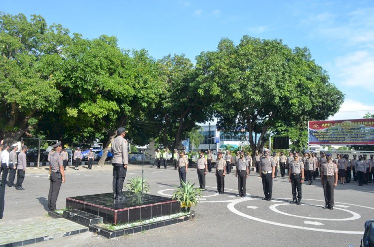 Kapolres Sikka Pimpin Upacara Korps Raport Kenaikan Pangkat Anggota Polres Sikka, Brimob Batalyon B Pelopor Maumere, Sat Pol Airud Polda NTT