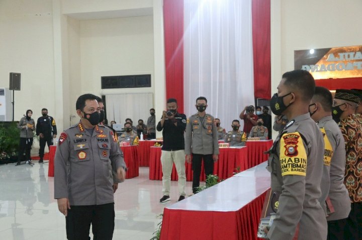 Kapolri Beri Reward Dua Anggota Polda Sulsel Sekolah Inspektur Polisi