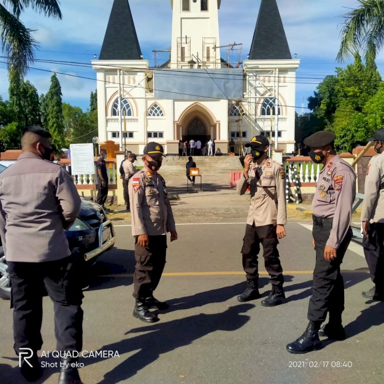 Jamin Kenyamanan Umat Saat Ibadah, Polres Sikka Dan Polsek Jajaran Amankan Misa Rabu Abu