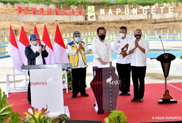 Hasil Rapid Test Antigen, Tak Ada Warga Positif Covid dalam Kerumunan Jokowi di NTT