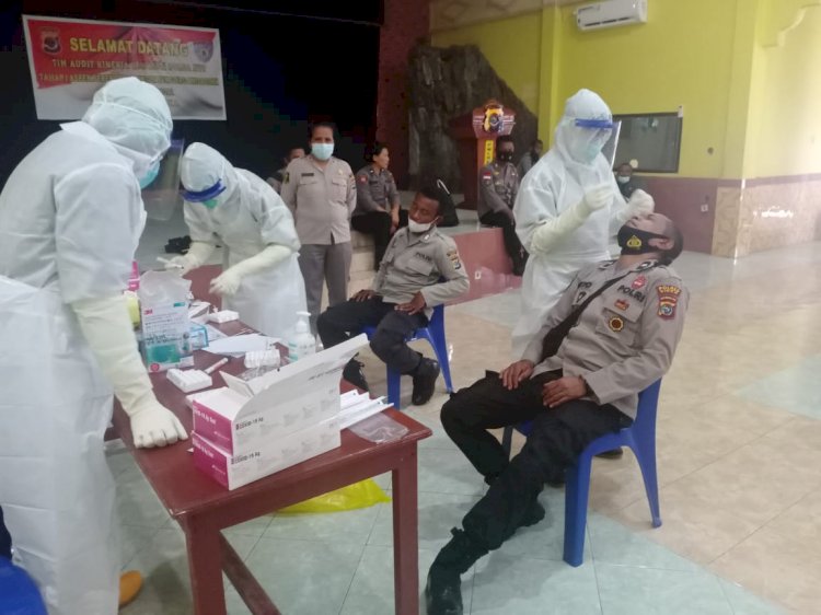 Cegah Penyebaran Covid-19, Polres Sikka Gelar Rapid Test Bagi Anggotanya