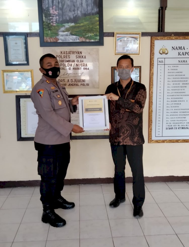 Polres Sikka Mendapat Penghargaan Dari KPP Pratama Maumere
