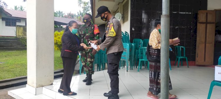 Ibadah Kamis Putih Jelang Paskah, Polsek Nelle Lakukan Pengamanan Di Gereja Roh Kudus Nelle Dan Gereja St. Fransiskus Xaverius Koting