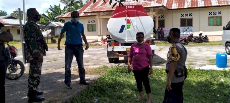 Pasar Murah Di Kec. Koting, Bhabinkamtibmas Dan Babinsa Bersinergi Laksanakan Pengamanan