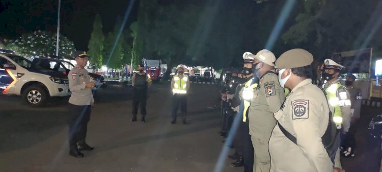 Unit Turjawali Polres Sikka Lakukan Patroli  Sitkamtibmas Dan Penegakkan Prokes Di Seputaran Kota Maumere