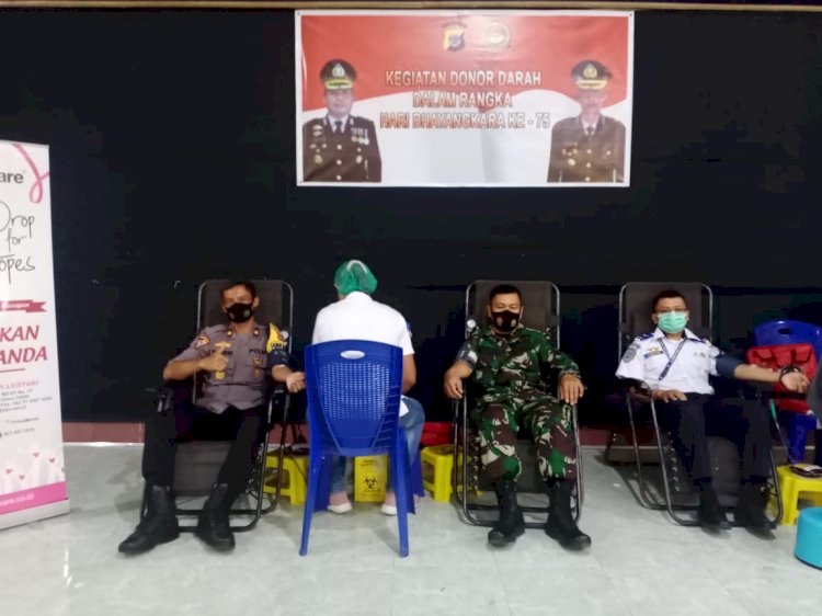 Sambut Hari Bhayangkara Polri Ke-75, Polres Sikka  Gelar Donor Darah