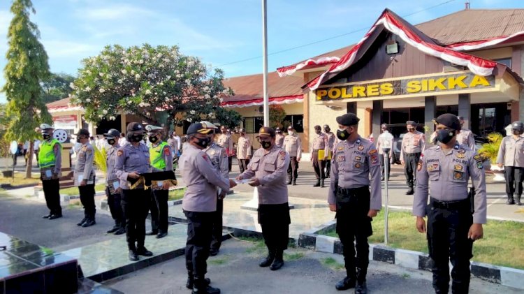 Pimpin Apel Pagi, Kapolres Beri Penghargaan Kepada Pemenang Lomba Rangkaian Hari Bhayangkara ke-75