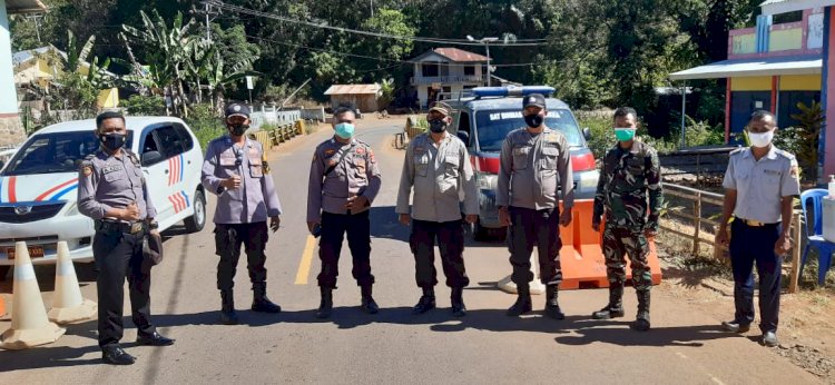 Kabag Sumda Polres Sikka Bersama Rombongan Kunjungi Pos Perbatasan Di Desa Hikong, Kec. Talibura