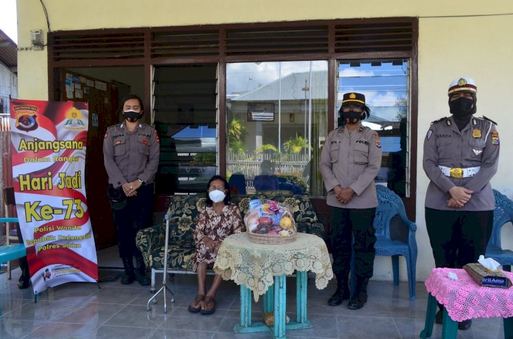 Sambut Hari Jadi Polwan ke-73, Polwan Polres Sikka Laksanakan Bakti Sosial dan Anjangsana