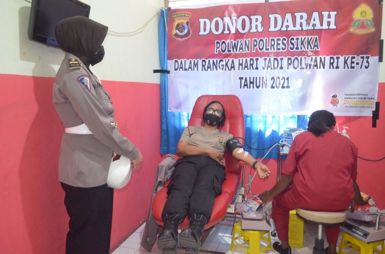 Sambut Hari Jadi Polwan Ke-73, Polwan Polres Sikka Adakan Donor Darah