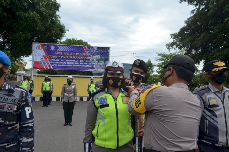 Apel Gelar Pasukan Operasi Patuh Ranakah 2021, Kapolres Sikka Bacakan Amanat Kapolda NTT