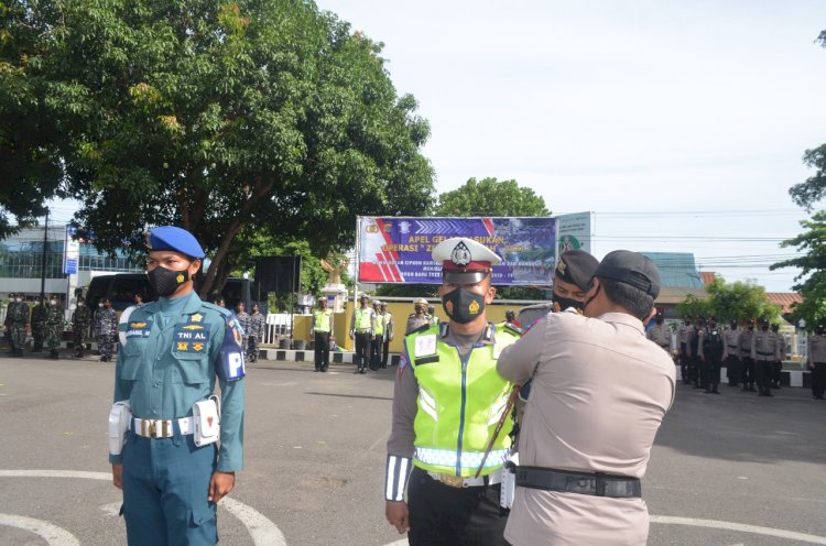 Apel Gelar Pasukan Ops Zebra Ranakah 2021, Kapolres Sikka Bacakan Amanat Kapolda NTT