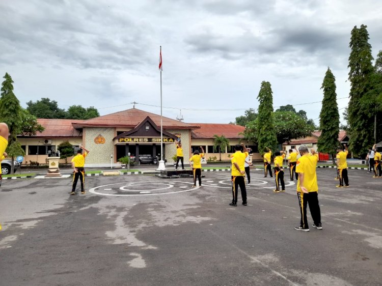 Jumat Sehat, Personil Polres Sikka laksanakan olahraga bersama