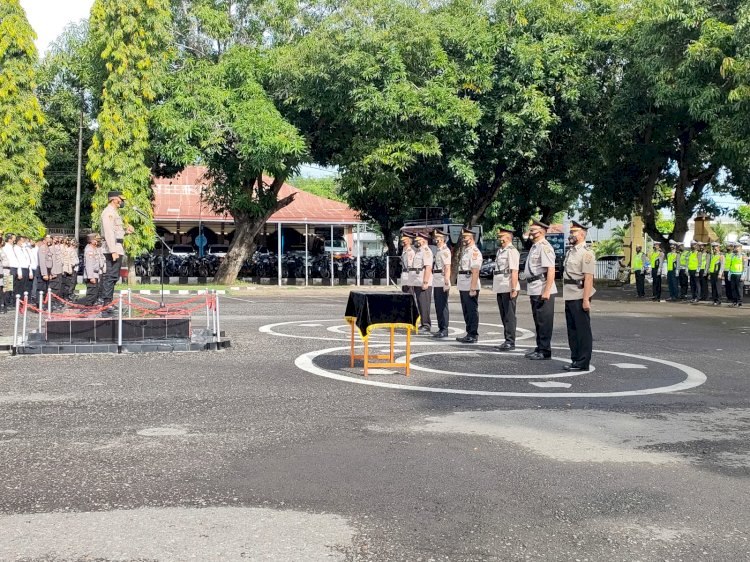 Kapolres Sikka Pimpin Upacara Serah Terima Jabatan Wakapolres Sikka, Kasat Lantas Kapolsek Kewapante dan Kapolsek Nita