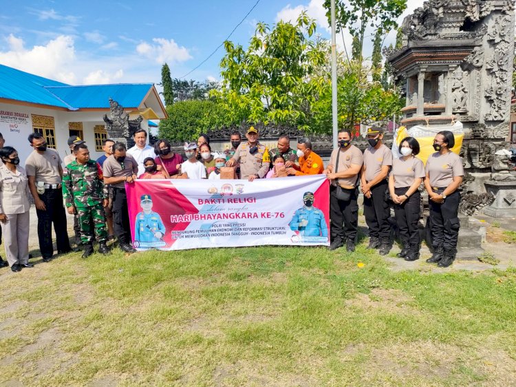 Polres Sikka Gelar Bakti Sosial di Sejumlah Tempat Ibadah, Dalam Rangka Hari Bhayangkara ke-76