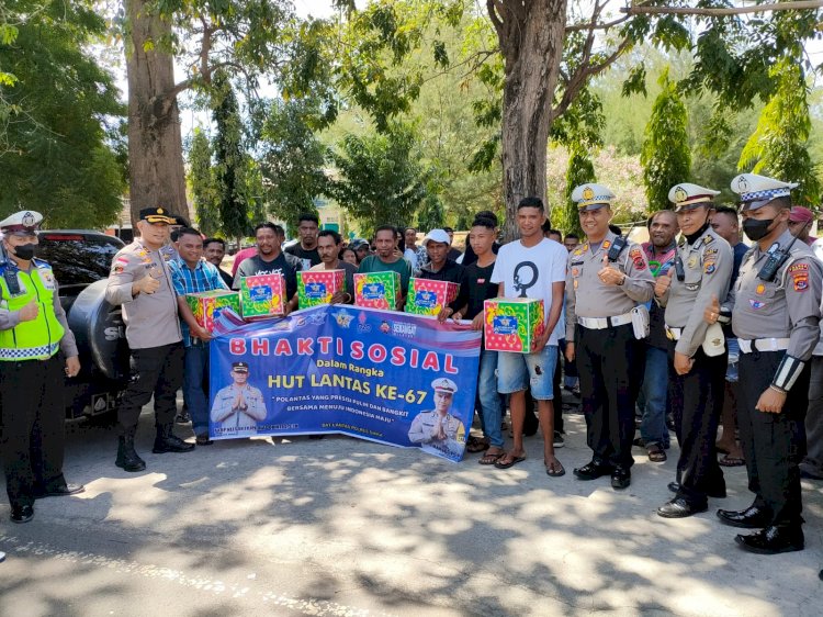 Menyongsong Hut Lantas Ke-67, Polres Sikka Gelar Baksos