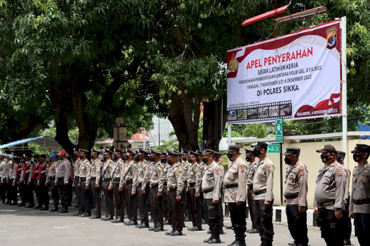 Kapolres Sikka Pimpin Apel Penyerahan Siswa Latja Diktuba Polri Gel II Tahun 2022