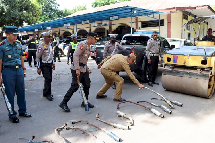 Musnahkan Barang Bukti Operasi Pekat, Wujud Komitmen Polres Sikka Ciptakan Kamtibmas Yang Kondusif