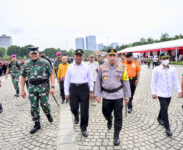 Apel Gelar Pasukan, Kapolri Pastikan Seluruh Pihak Siap Amankan Nataru 