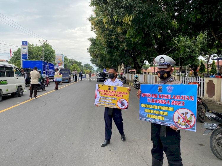 Hari Pertama Operasi Keselamatan, Tim Gabungan Laksanakan Operasi Depan Mapolres Sikka