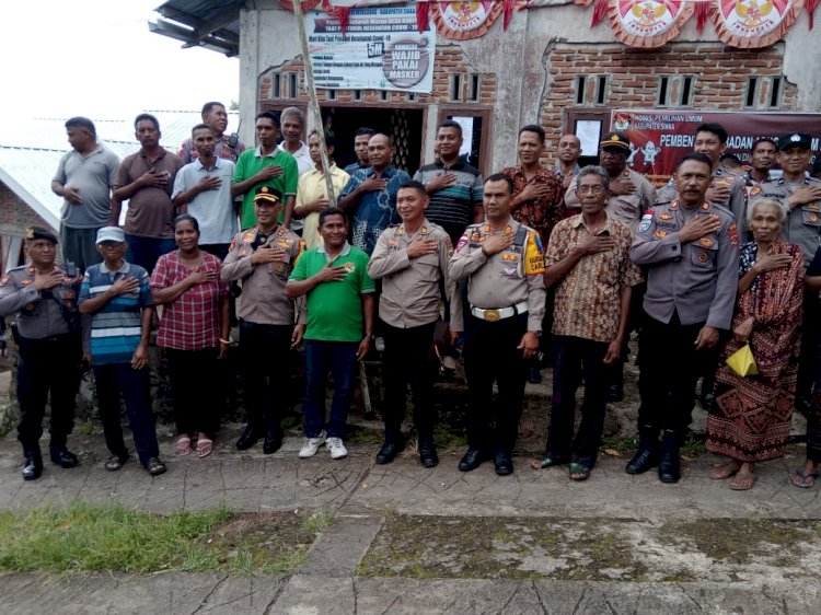Jumat Curhat, Kapolres Sikka Kunjungi Masyarakat Desa Rubit dan berikan bantuan Air Bersih