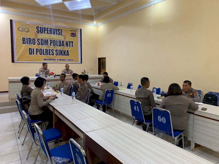 LAKUKAN SUPERVISI, BIRO SDM POLDA NTT KUNJUNGI POLRES SIKKA