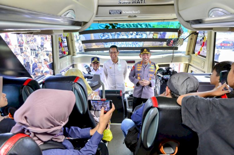 Kurangi Beban Jalan Tol dan Arteri, Kapolri Lepas 434 Bus Mudik Gratis Polri Presisi