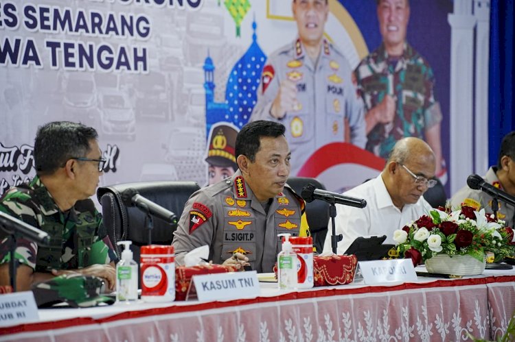 Tinjau Mudik di Jateng, Kapolri Instruksikan Mantapkan Sosialisasi Rekayasa Lalin dan Pengaturan Rest Area