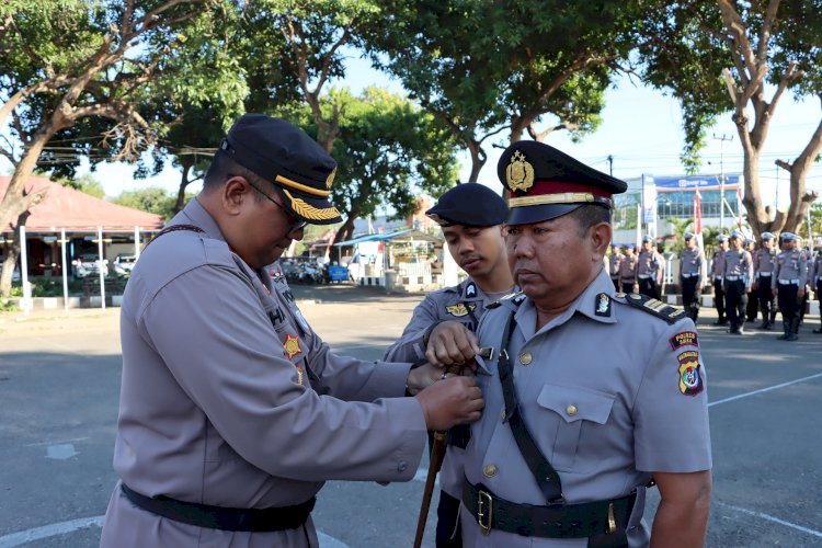 Kapolres Sikka Lantik AKP Margono jadi Kabag SDM