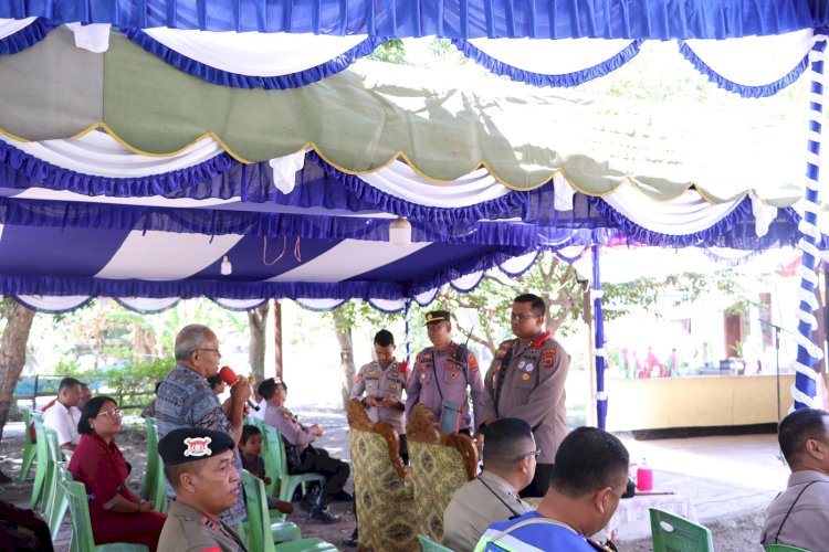 Kunjungi Polsek Bola dan Polsek Kewapante, Kapolres Sikka berdialog bersama Masyarakat