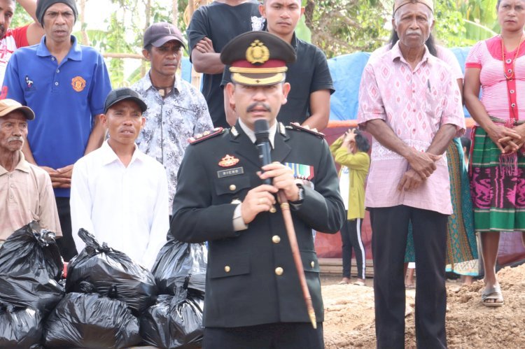 Hadir Pimpin Upacara HUT RI di Perbatasan, Wakil Menteri Dalam Negeri Apresiasi Kapolres Belu Merdekakan Masyarakat dari Kekeringan dan Kegelapan