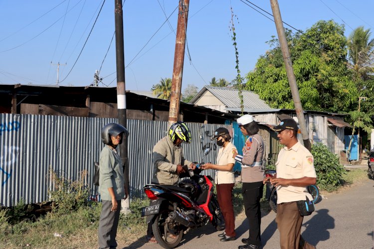 Hari Kedua Satlantas Polres Sikka Gelar Operasi Zebra Turangga 2023